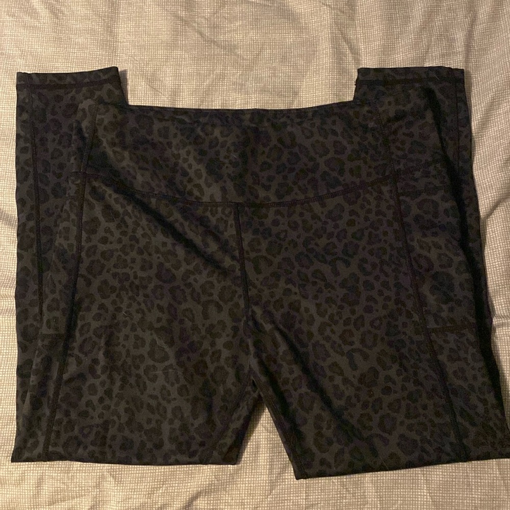 Athlux Leggings Black Cheetah Print